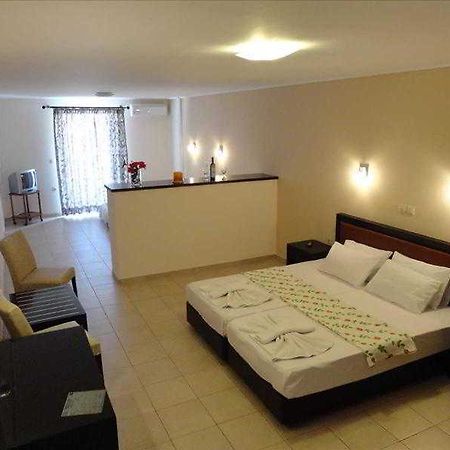 Konstantin Beach Hotel Zakynthos Island Buitenkant foto